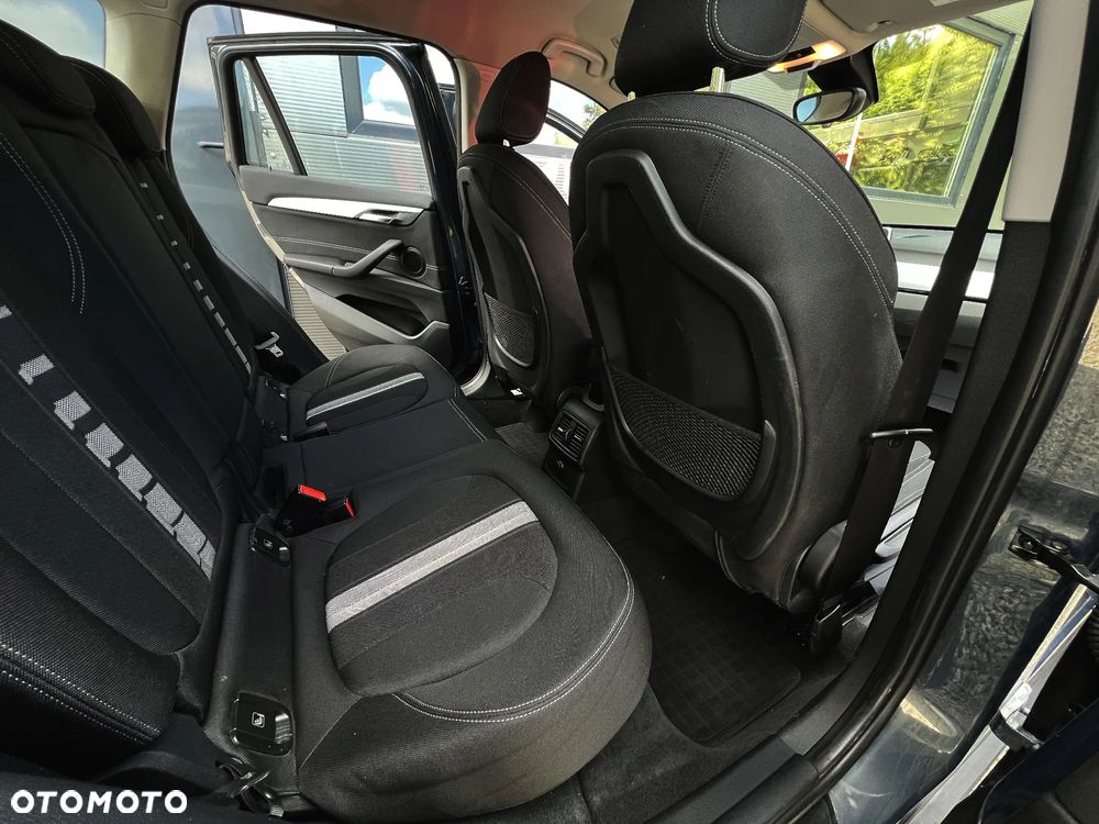 BMW X1 xDrive18d Advantage sport - 19