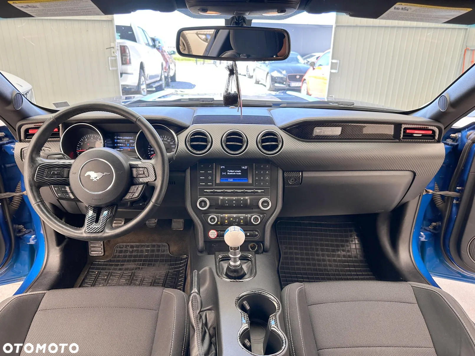Ford Mustang - 6