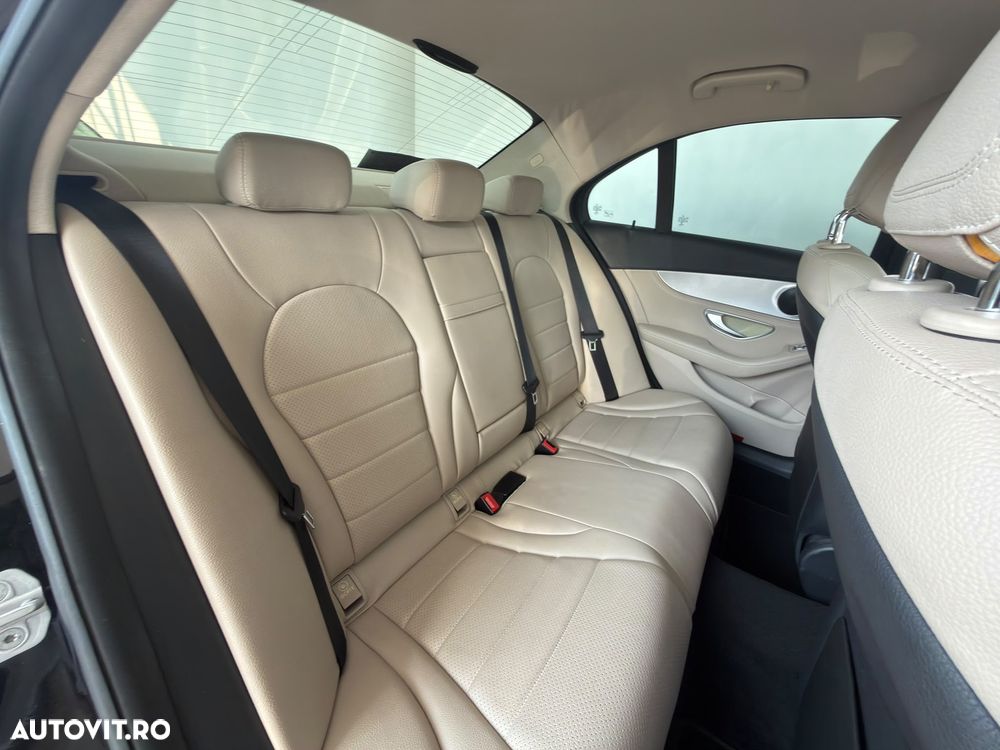 Mercedes-Benz C 180 7G-TRONIC Avantgarde Edition - 33