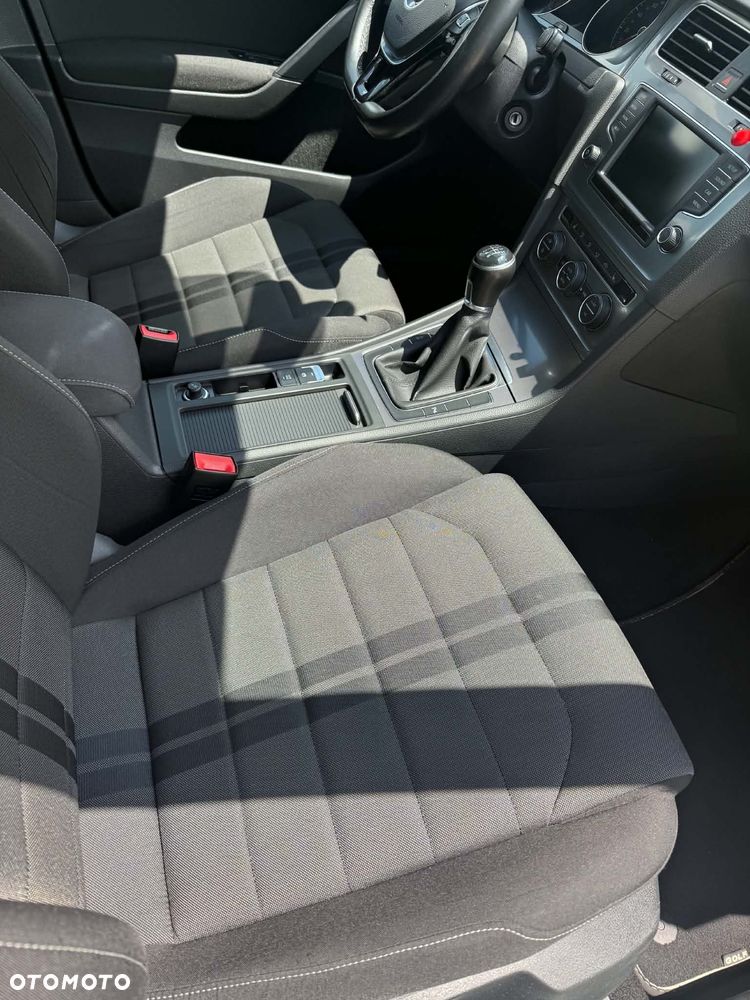 Volkswagen Golf - 4