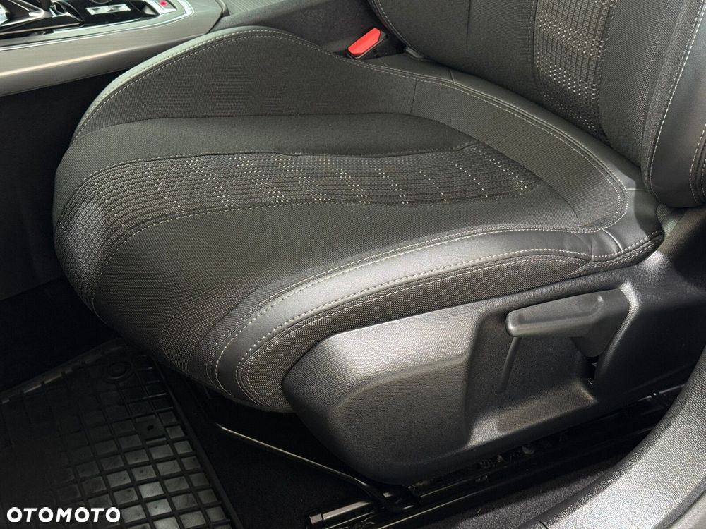 Peugeot 308 1.2 PureTech Allure S&S EAT6 - 11