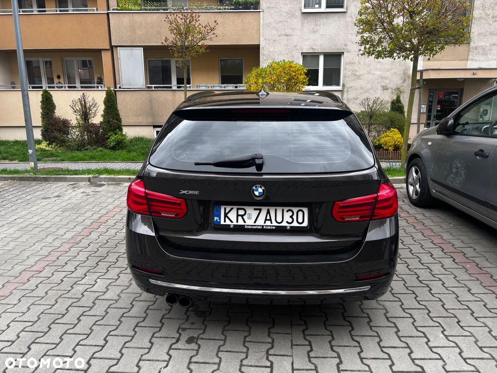 BMW Seria 3 320d xDrive Edition Luxury Line Purity - 38