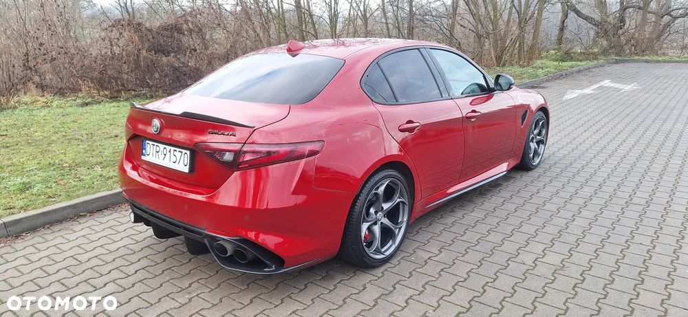 Alfa Romeo Giulia 2.9 Bi Turbo V6 Quadrifoglio Nring - 12