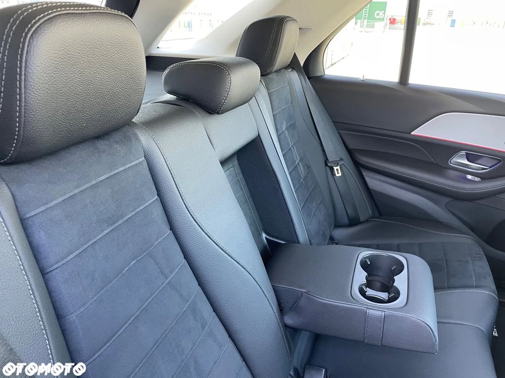 Mercedes-Benz GLE 300 d 4Matic 9G-TRONIC AMG Line - 20