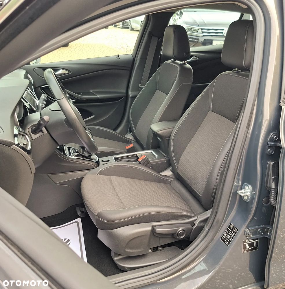 Opel Astra 1.4 Turbo Business - 20