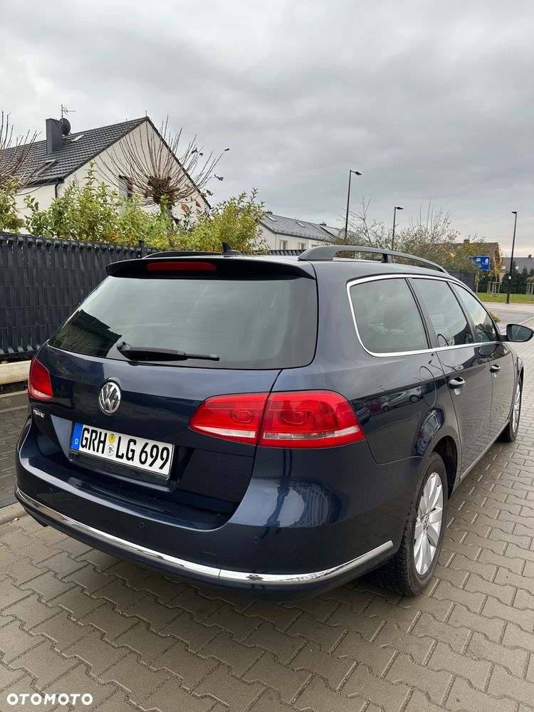 Volkswagen Passat - 14