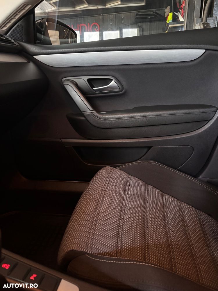 Volkswagen Passat 2.0 TDI BlueMotion Technology Highline - 11