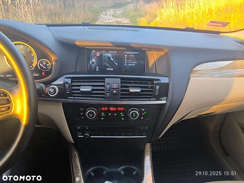 BMW X3 xDrive28i - 26