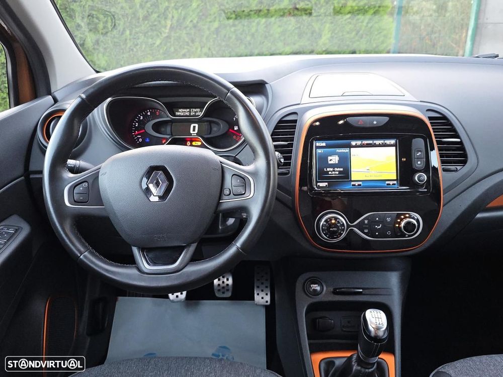 Renault Captur 1.5 dCi Exclusive XMOD - 17