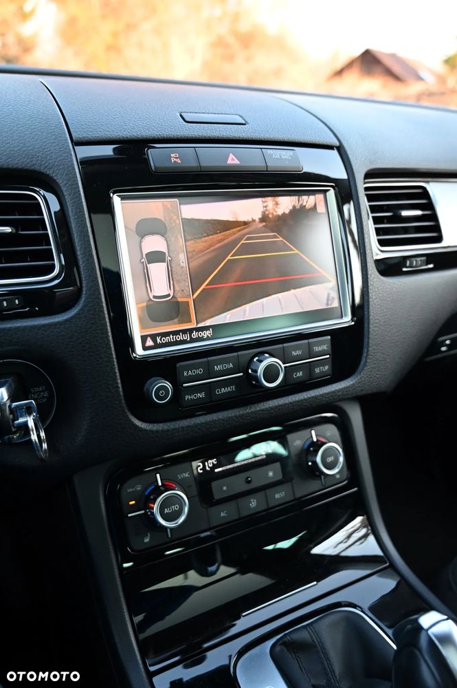 Volkswagen Touareg - 27