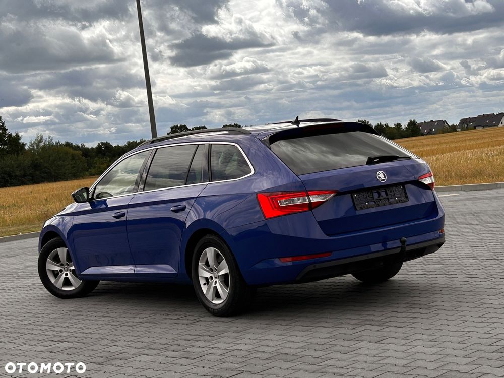 Skoda Superb 2.0 TDI DSG Active - 4