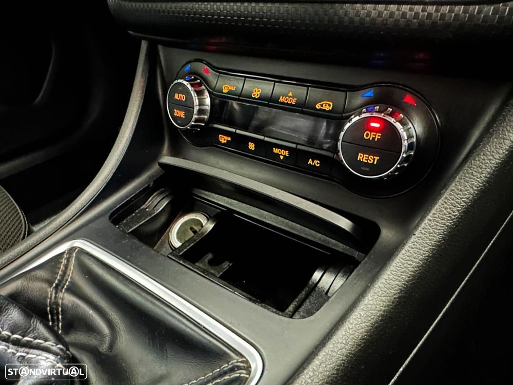 Mercedes-Benz A 180 d Urban - 31