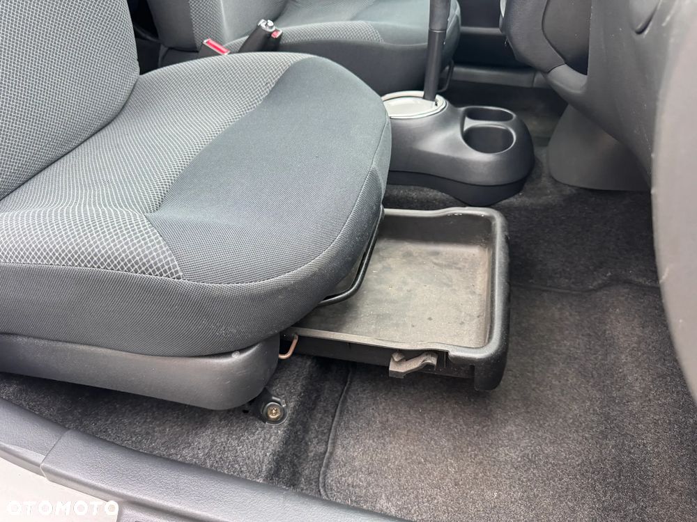 Toyota Yaris 1.3 Automatik Sol - 30