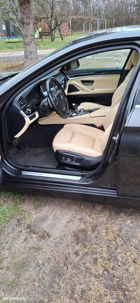 BMW Seria 5 520d xDrive Luxury Line - 8