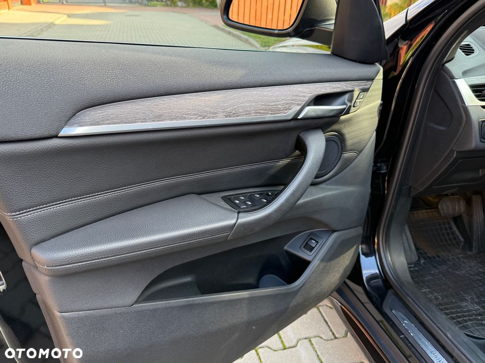 BMW X1 xDrive28i xLine - 11