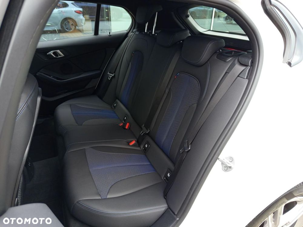 BMW Seria 1 - 22