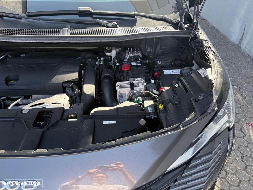 Peugeot 3008 1.6 Hybrid GT e-EAT8 - 21