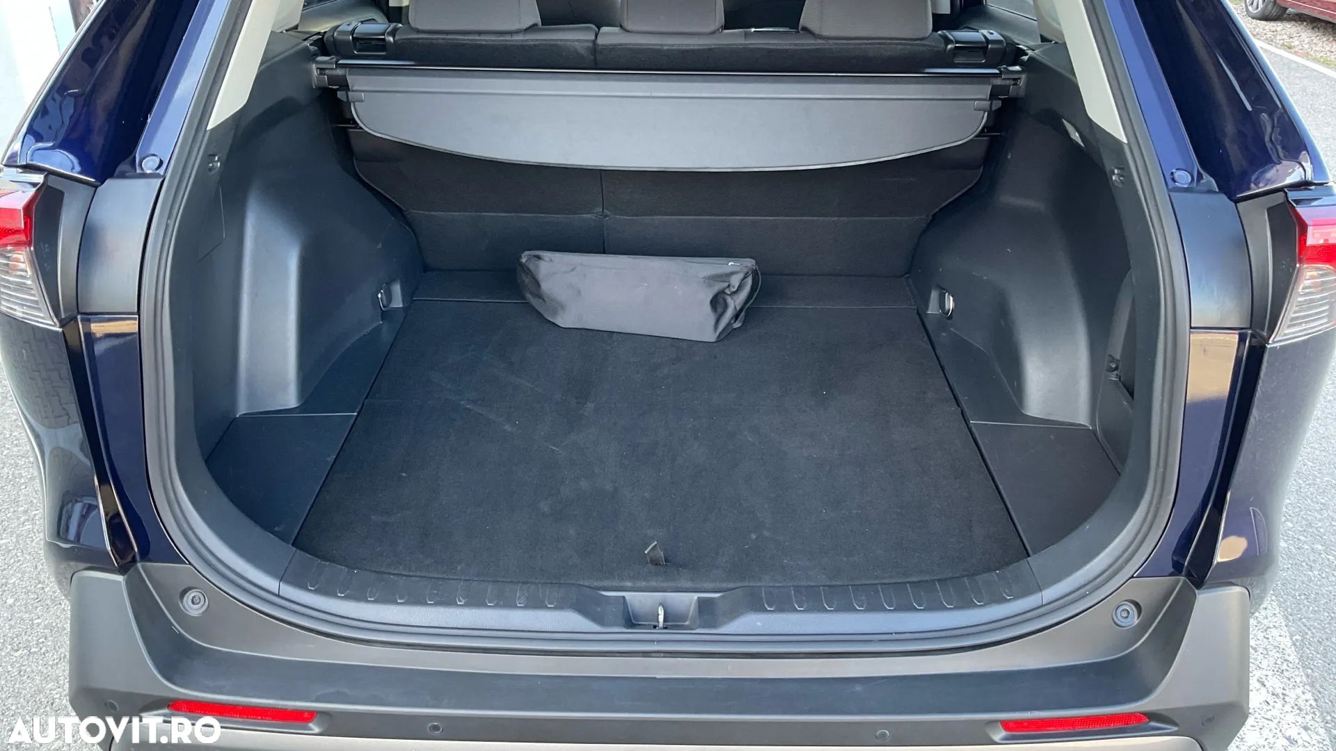 Toyota RAV4 2.5 Hybrid VVT-iE 4x2 Dynamic - 27
