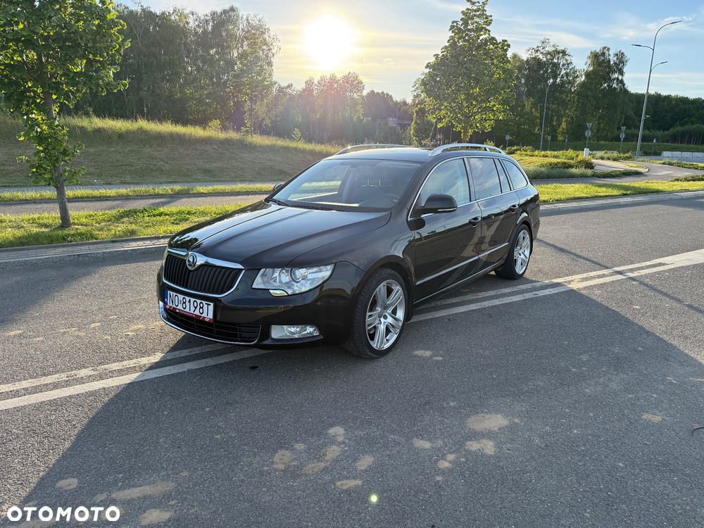 Skoda Superb 2.0 TDI Elegance DSG - 2