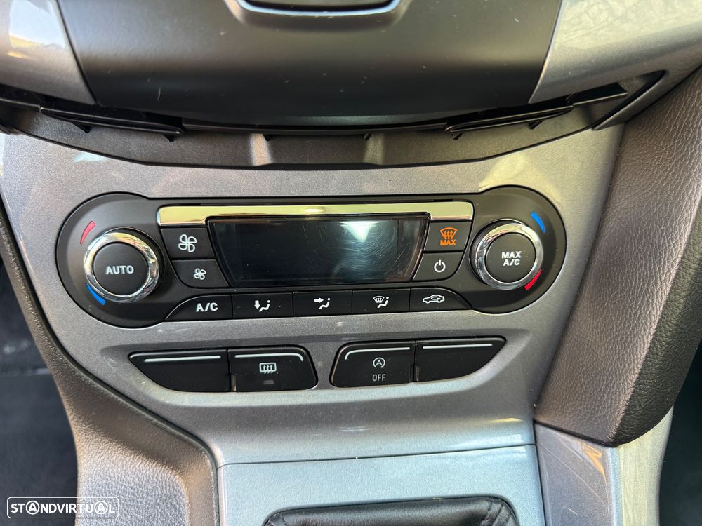 Ford Focus 1.0 SCTi Titanium - 13
