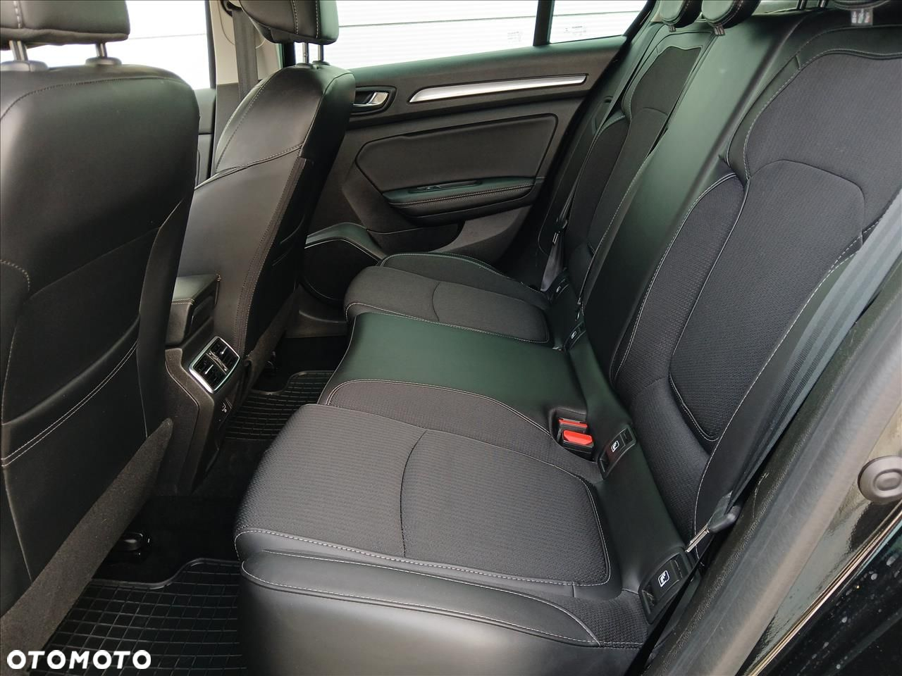 Renault Megane 1.3 TCe FAP Intens EDC - 9