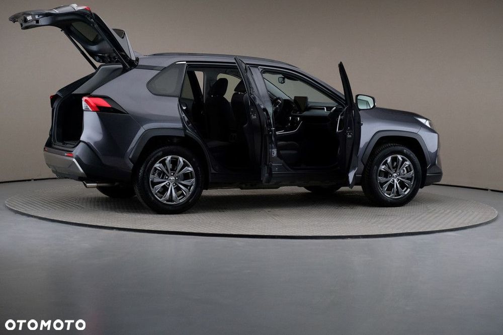 Toyota RAV4 - 6