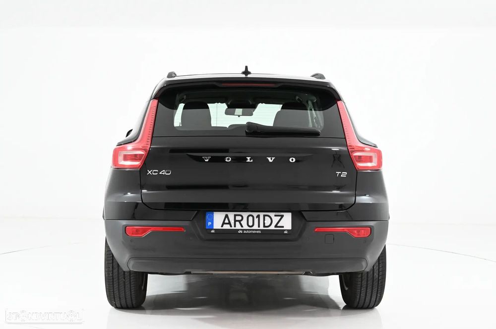 Volvo XC 40 1.5 T2 Momentum - 8