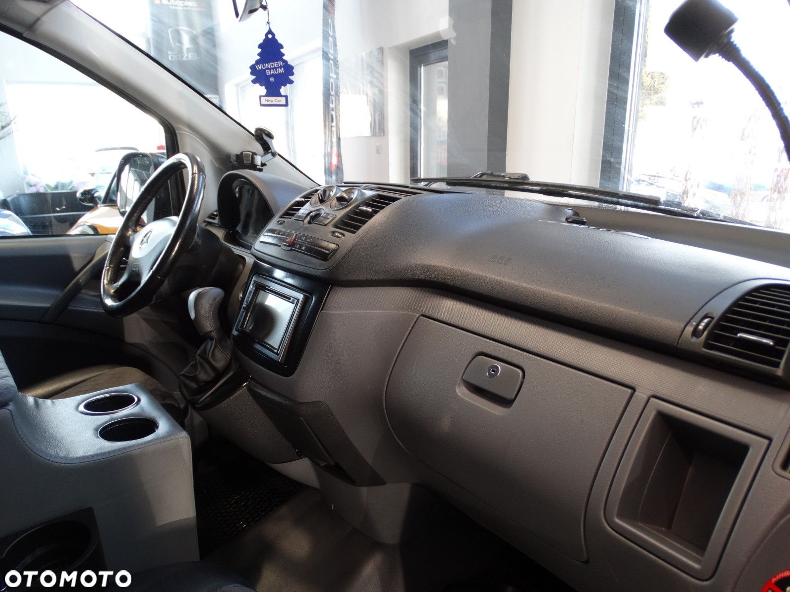 Mercedes-Benz Viano - 8