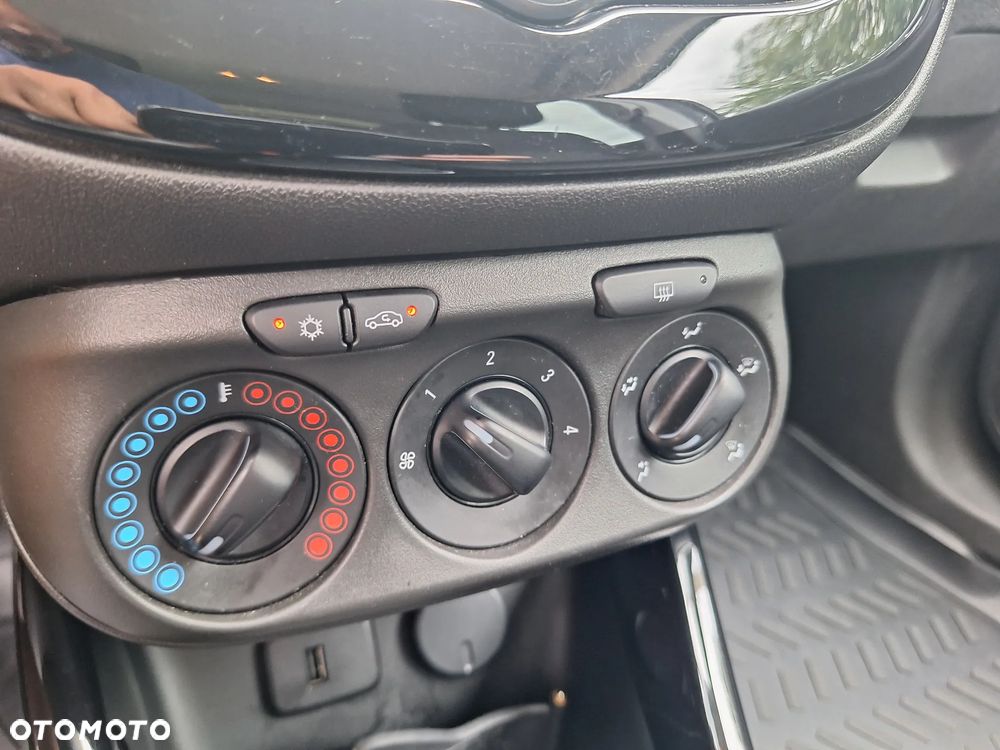 Opel Corsa 1.4 Innovation - 29