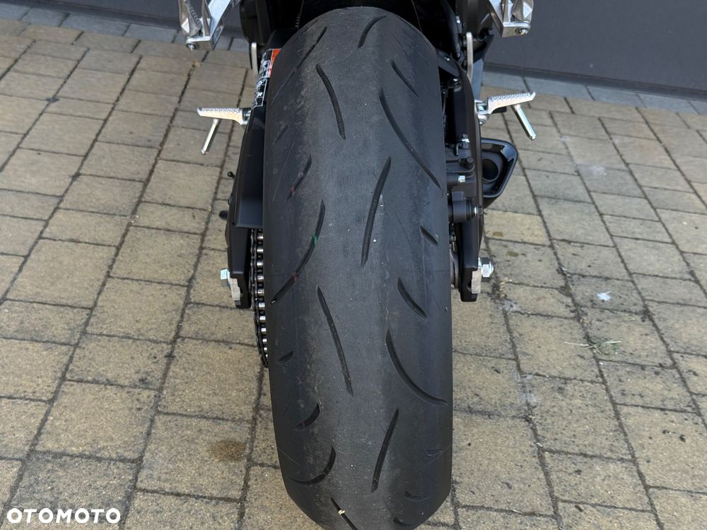 Honda CBR - 16