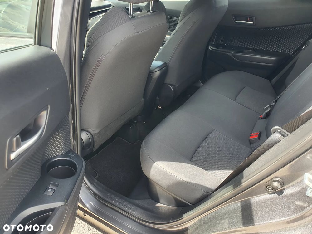 Toyota C-HR Business-Edition - 11