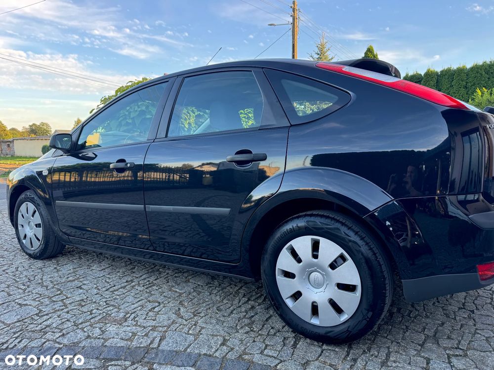 Ford Focus 1.6 Comfort - 10