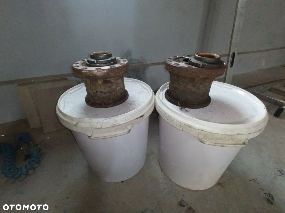 Piasta przednia przod man tga tgs tgx os zwrotnica - 2