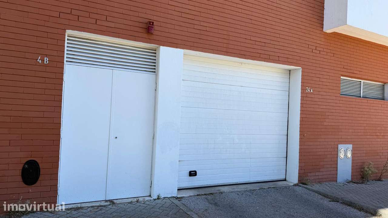 Garagem, Caparica - Grande imagem: 2/8