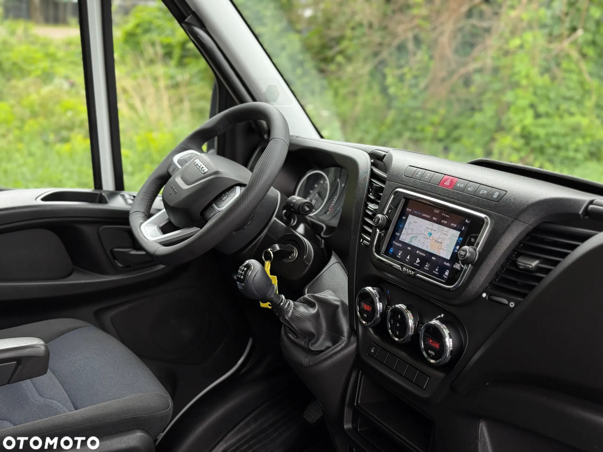 Iveco Daily 35C16 3.0 HPI 160KM / Kontener 4,2m + Winda 750KG / 2020R / Zarejestrowany w PL - 21