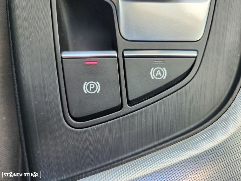 Audi A4 Avant 40 TDI S tronic - 45