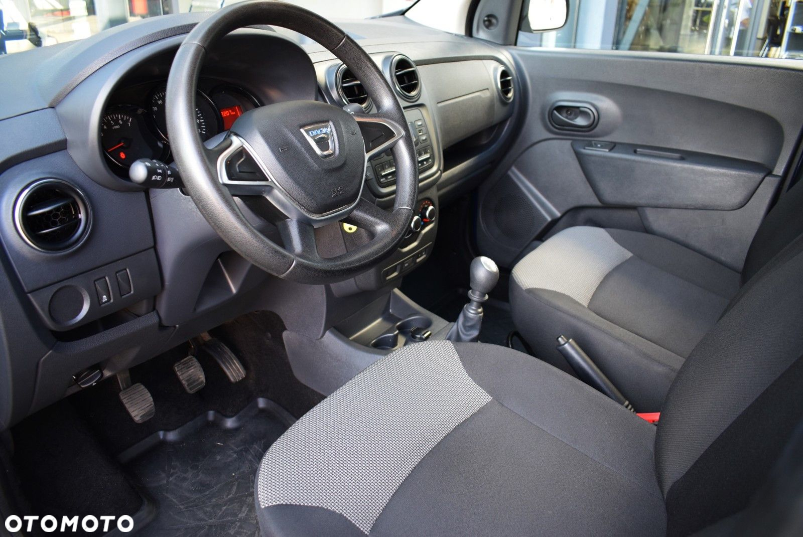 Dacia Lodgy - 10