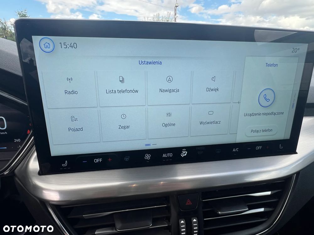 Ford Focus 1.0 EcoBoost Titanium X - 35