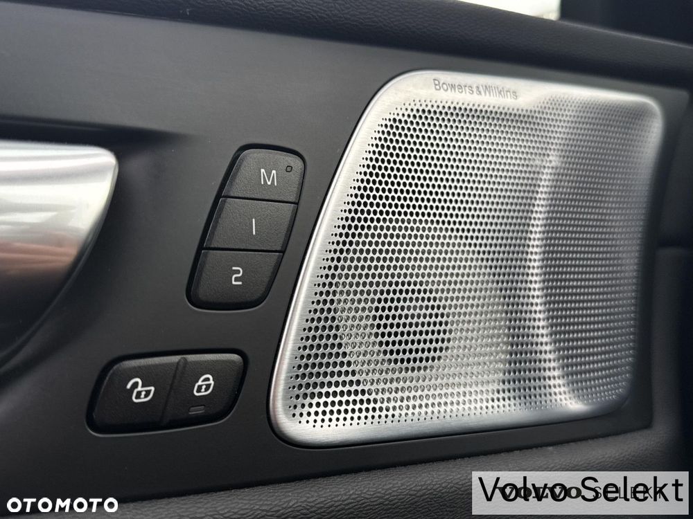 Volvo XC 60 - 21