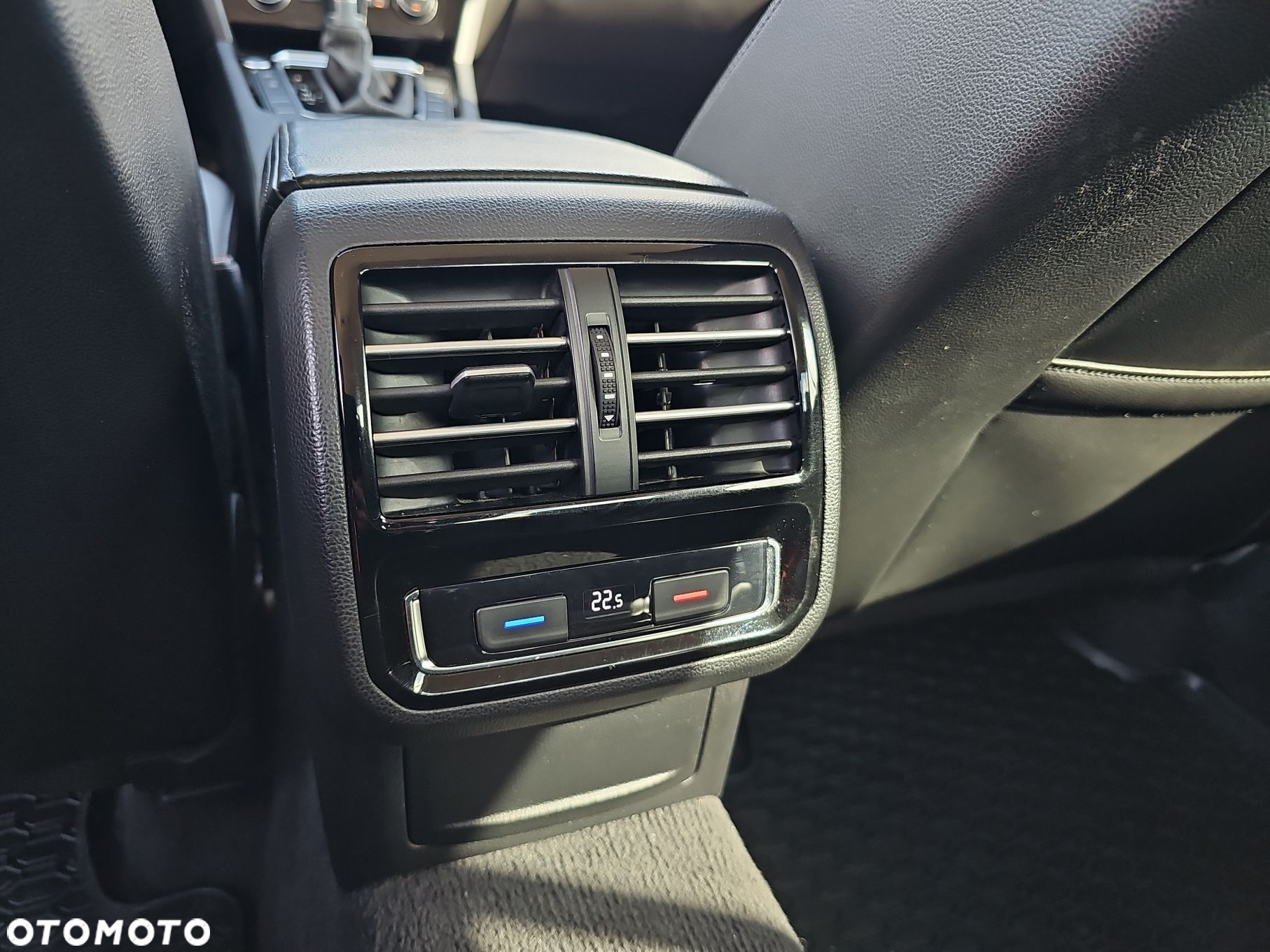 Volkswagen Passat 2.0 TDI BMT Highline DSG - 25
