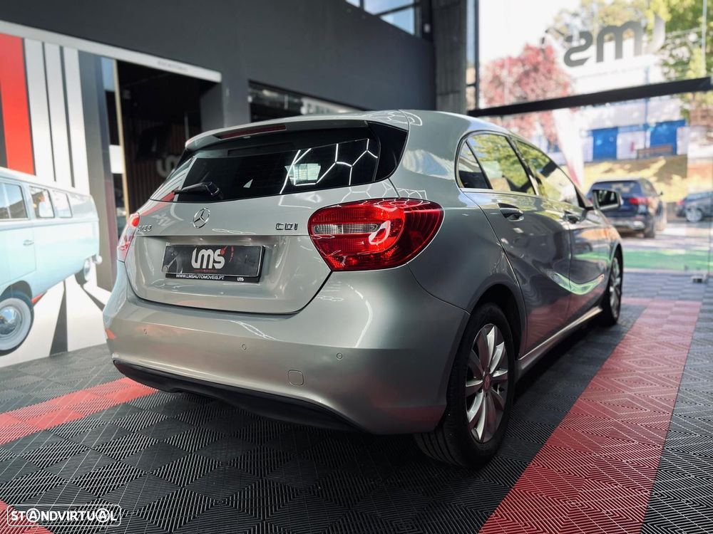 Mercedes-Benz A 180 d Urban - 13