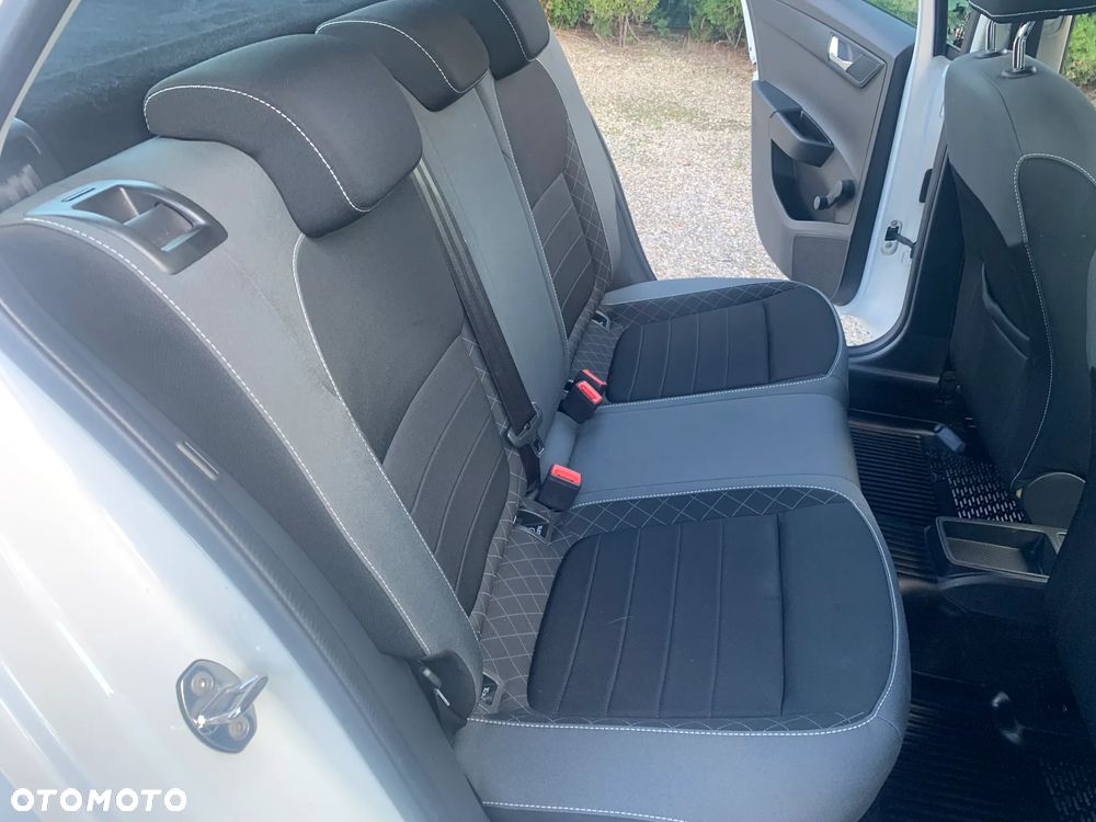 Skoda Fabia 1.0 Ambition - 17