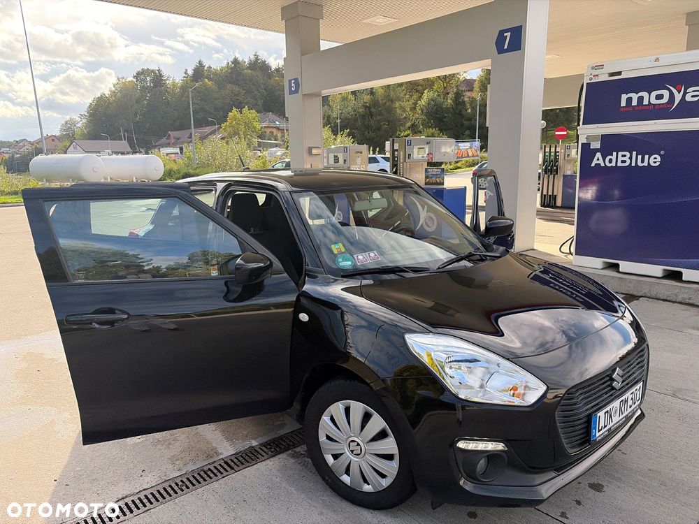 Suzuki Swift 1.2 Dualjet Allgrip Comfort - 6