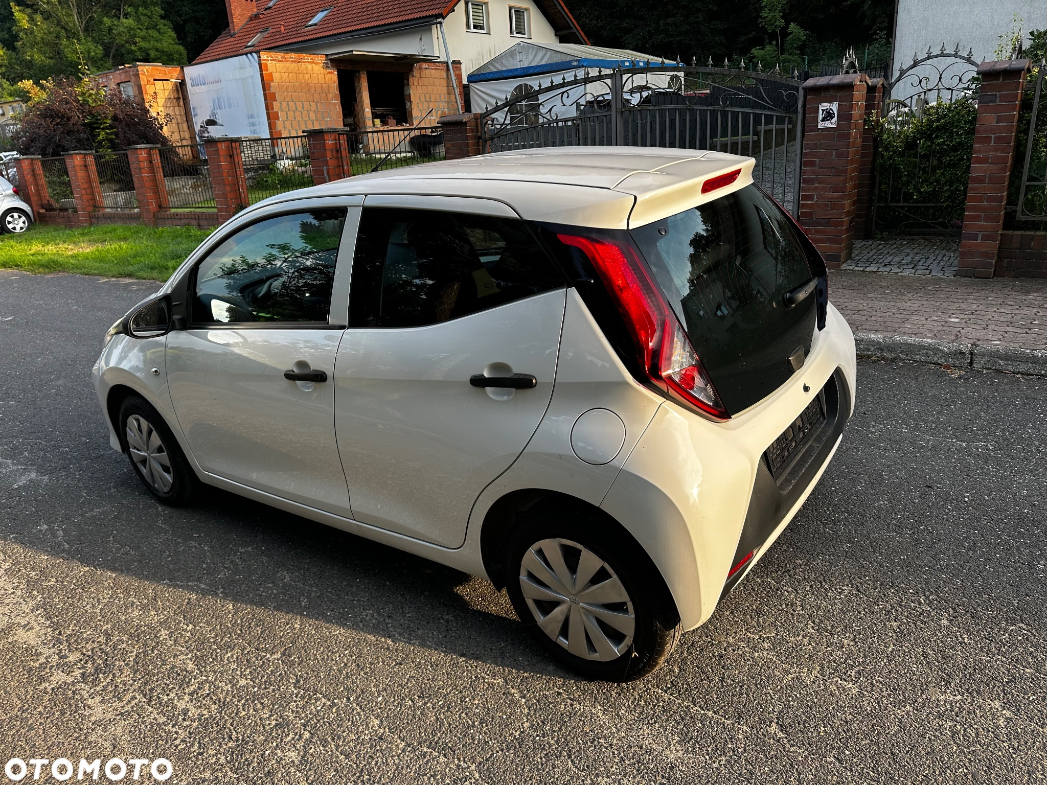 Toyota Aygo x - 13