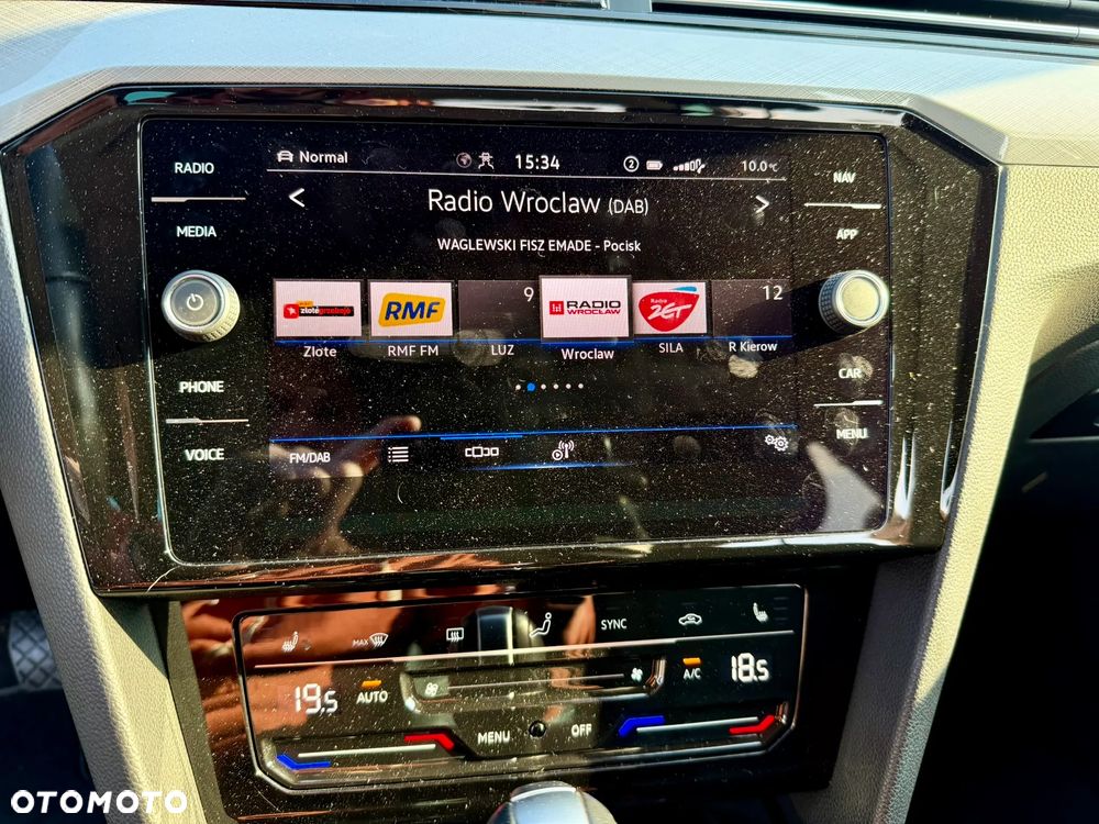 Volkswagen Passat 2.0 TDI Business DSG - 14