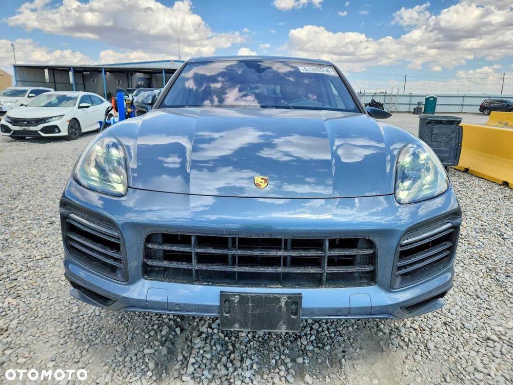 Porsche Cayenne - 7
