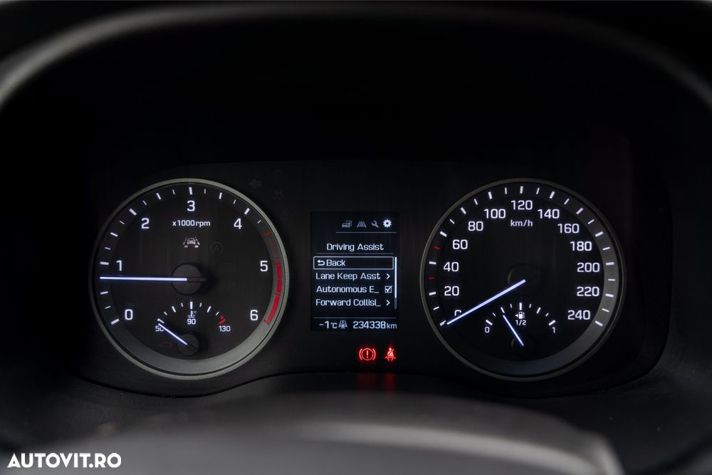 Hyundai Tucson 2.0 CRDI 2WD Style - 30