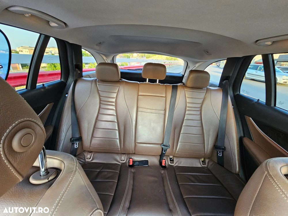 Mercedes-Benz E 220 d T 9G-TRONIC - 17