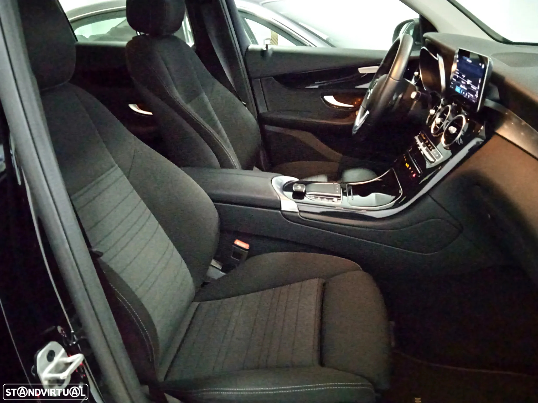 Mercedes-Benz GLC 300 de 4Matic - 18