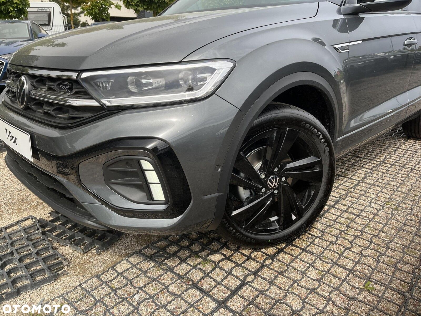 Volkswagen T-Roc - 9